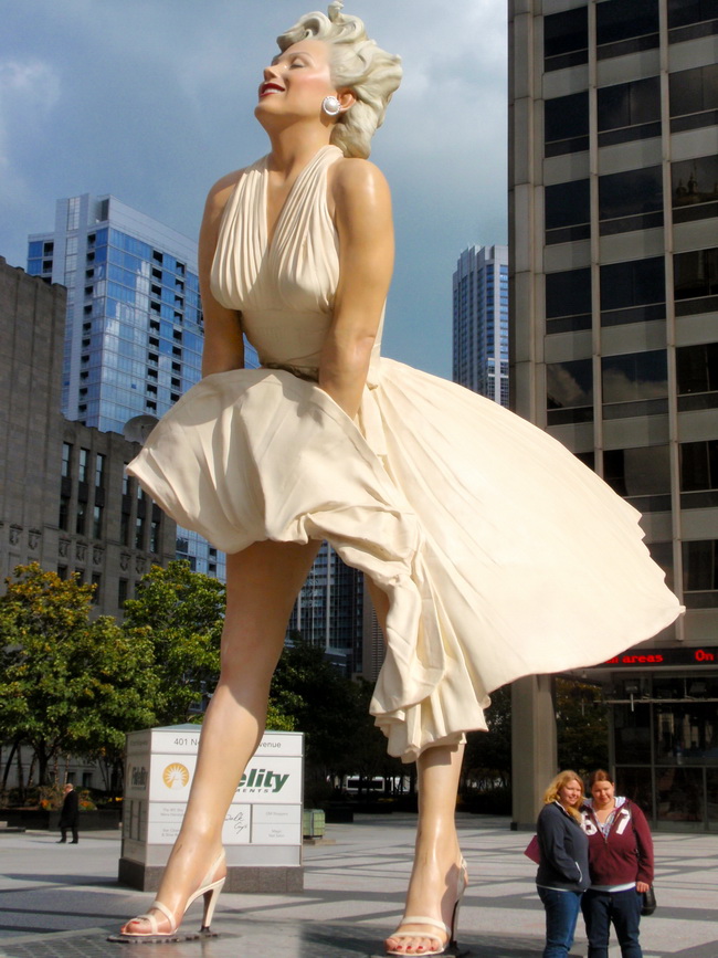 Il monumento alle gambe di Marilyn Monroe